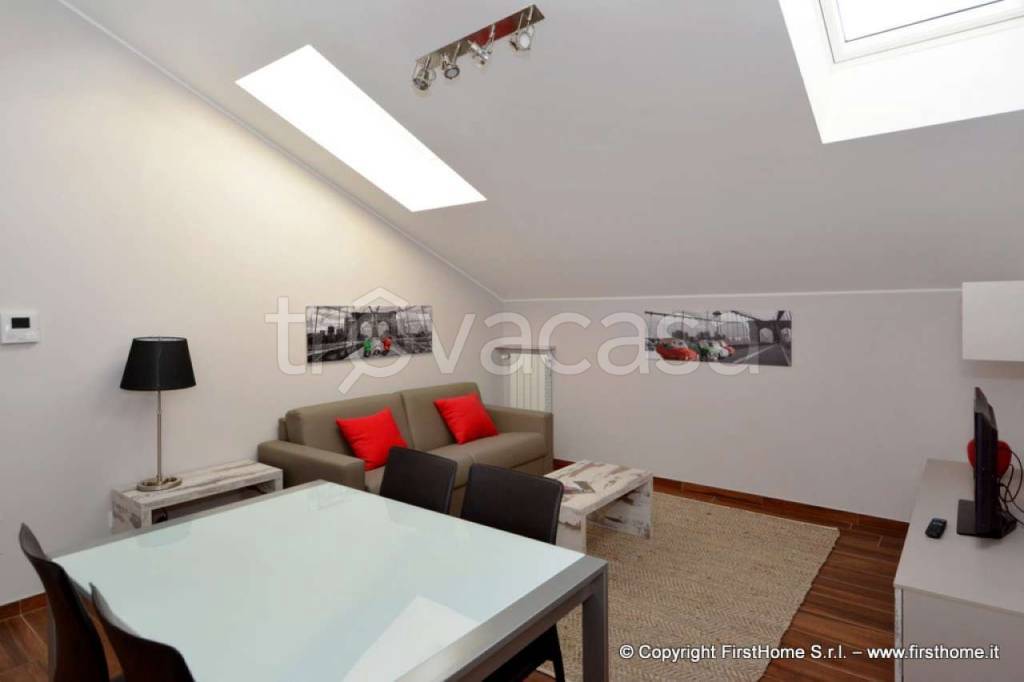 appartamento in affitto a Milano