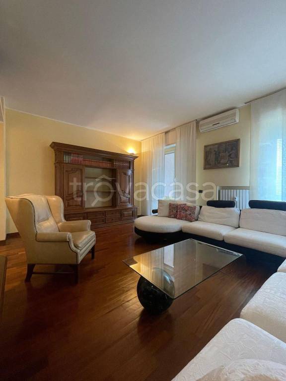 appartamento in affitto a Milano in zona Corvetto