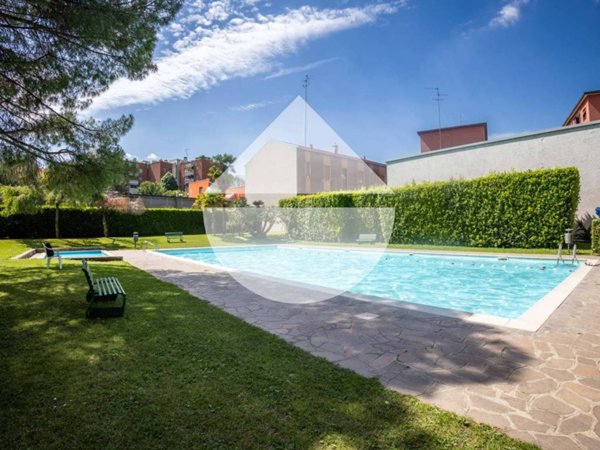 appartamento in affitto a Milano in zona Famagosta