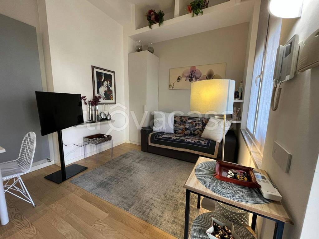 appartamento in affitto a Milano in zona Porta Genova