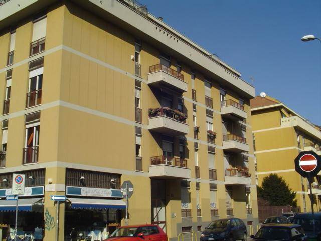 negozio in affitto a Milano