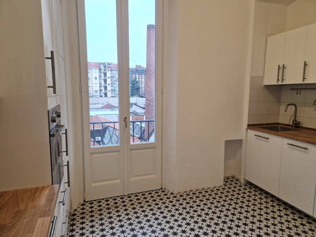 appartamento in affitto a Milano in zona Lorenteggio