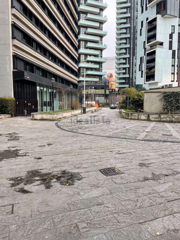 locale di sgombero in affitto a Milano in zona Porta Garibaldi