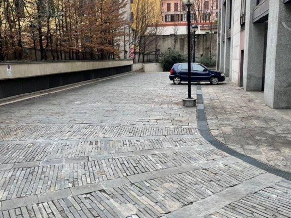negozio in affitto a Milano in zona Porta Nuova