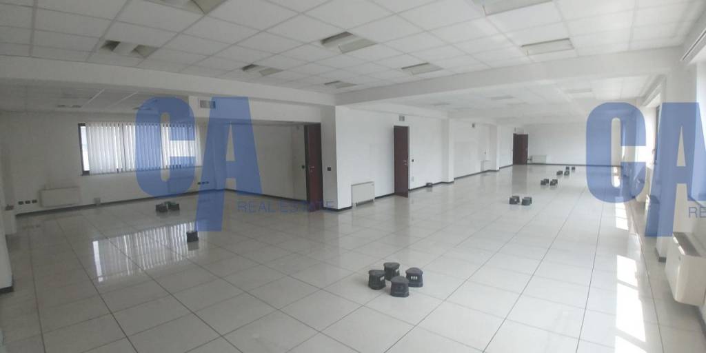 locale di sgombero in affitto a Milano in zona Gallaratese