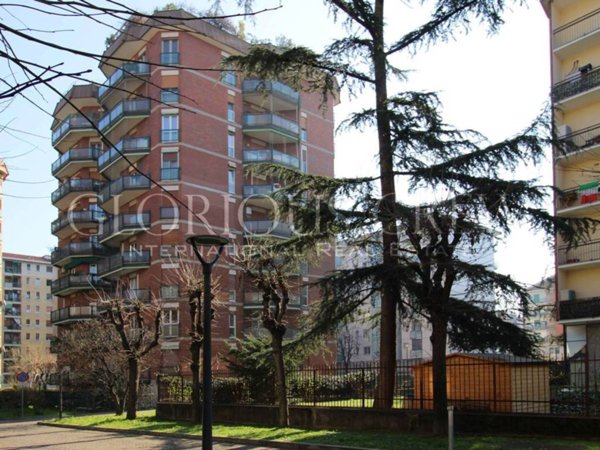 appartamento in affitto a Milano in zona Lorenteggio