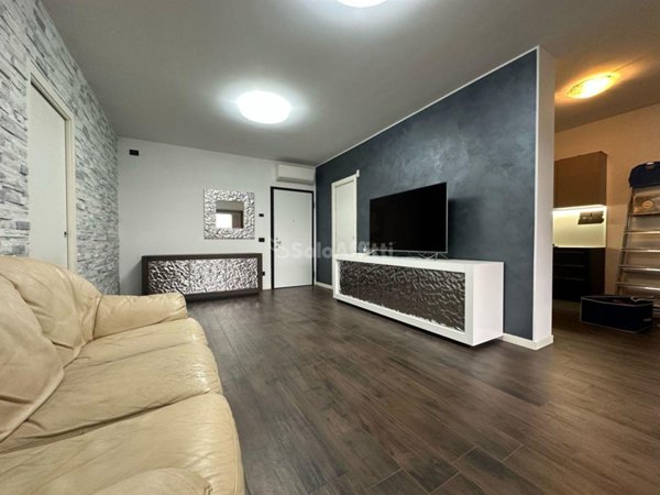 appartamento in affitto a Milano in zona Famagosta