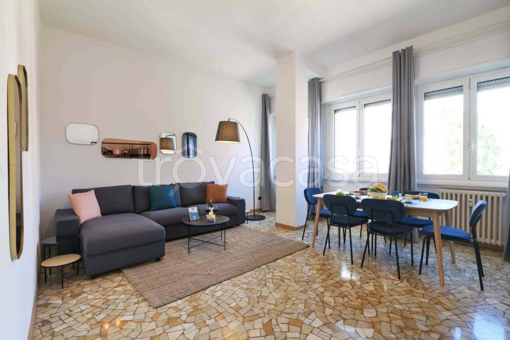 appartamento in affitto a Milano in zona Guastalla