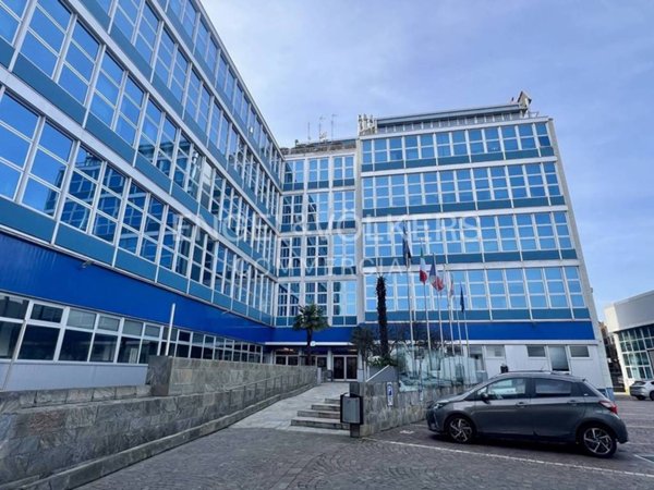 ufficio in affitto a Milano in zona Rogoredo