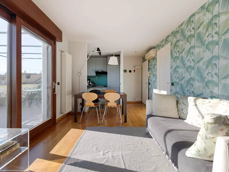 appartamento in affitto a Milano in zona XXII Marzo
