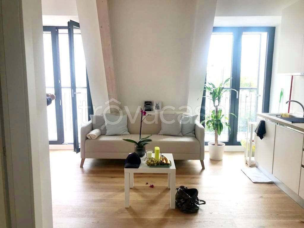 appartamento in affitto a Milano in zona Isola