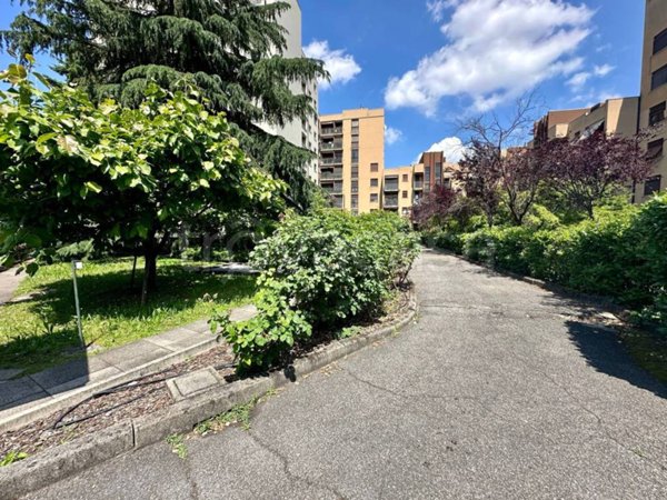 appartamento in affitto a Milano in zona Famagosta