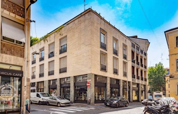 negozio in affitto a Milano