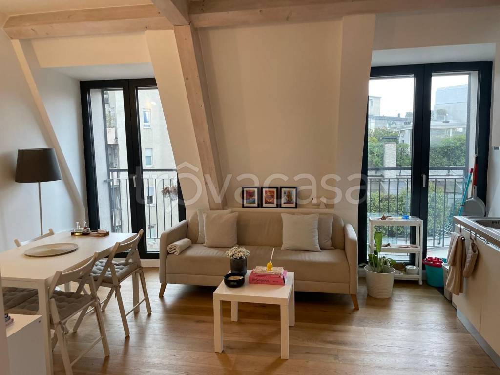 appartamento in affitto a Milano in zona Isola