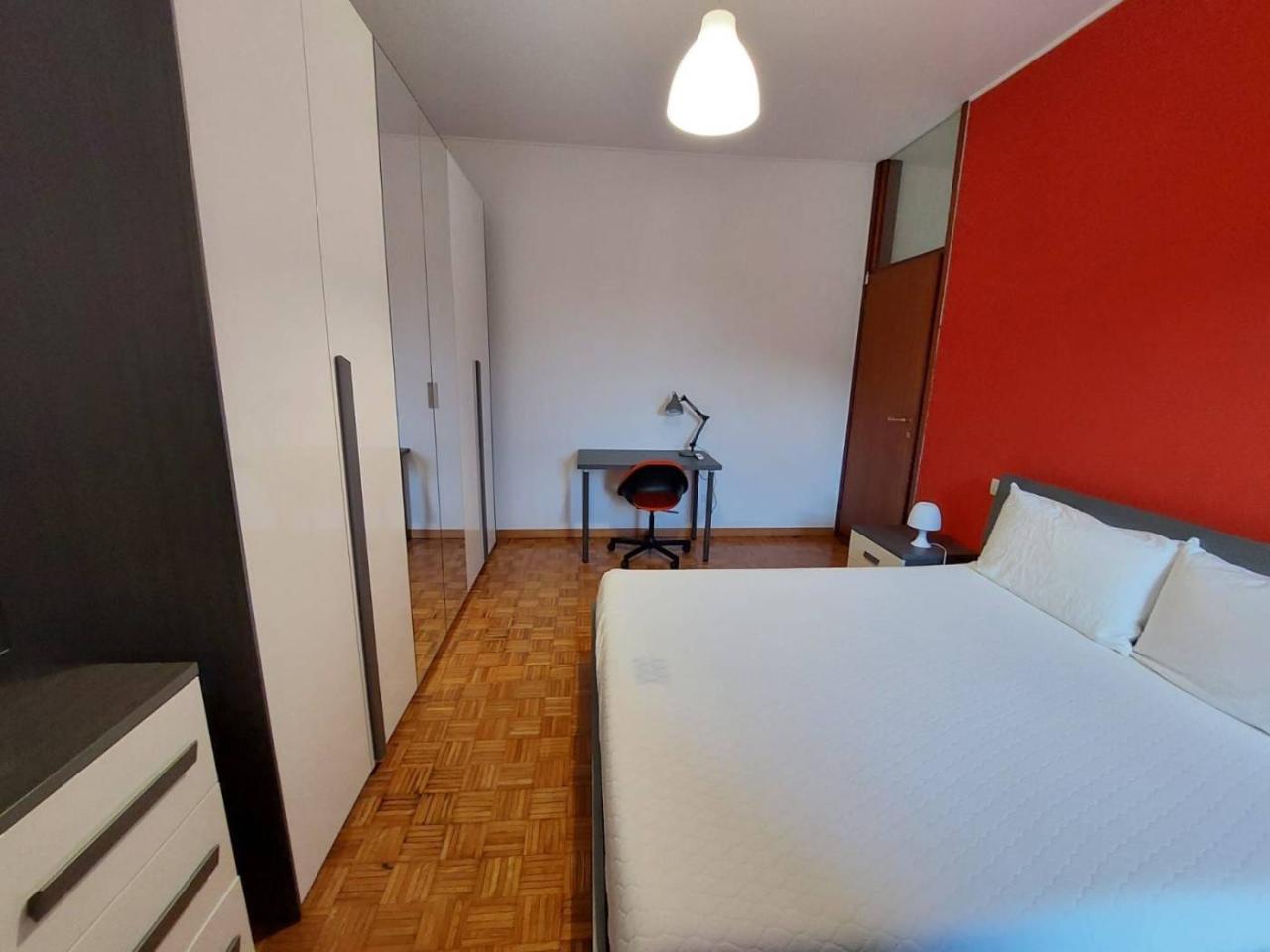 negozio in affitto a Milano in zona Corvetto