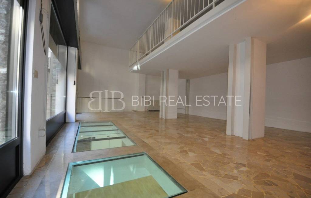 negozio in affitto a Milano