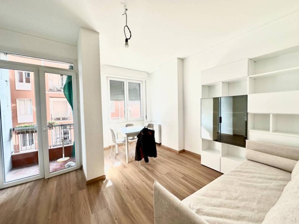 appartamento in affitto a Milano in zona Lorenteggio