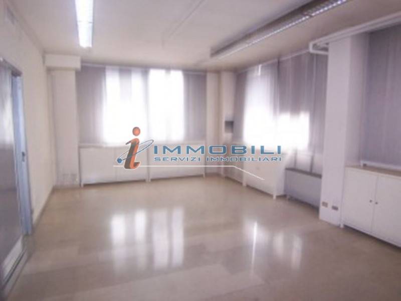 ufficio in affitto a Milano in zona Greco