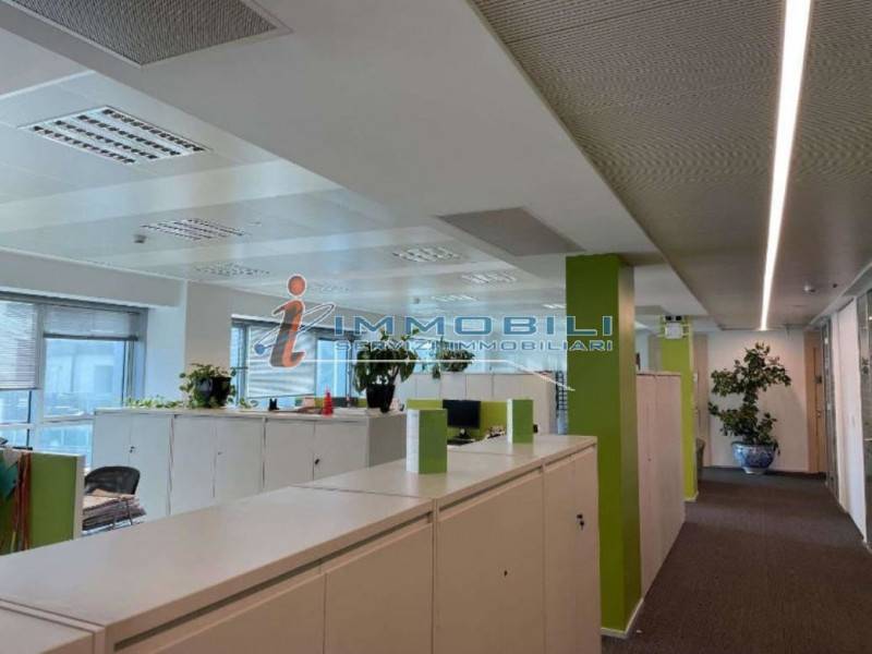 ufficio in affitto a Milano in zona Centro Direzionale