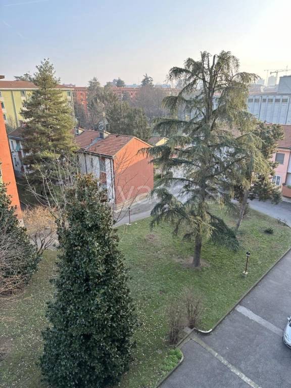 appartamento in affitto a Milano in zona Forze Armate