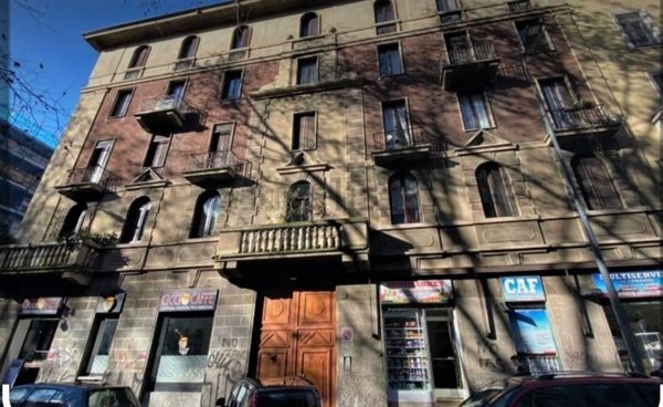 appartamento in affitto a Milano in zona Lorenteggio