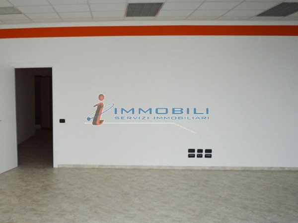 ufficio in affitto a Milano in zona Corvetto