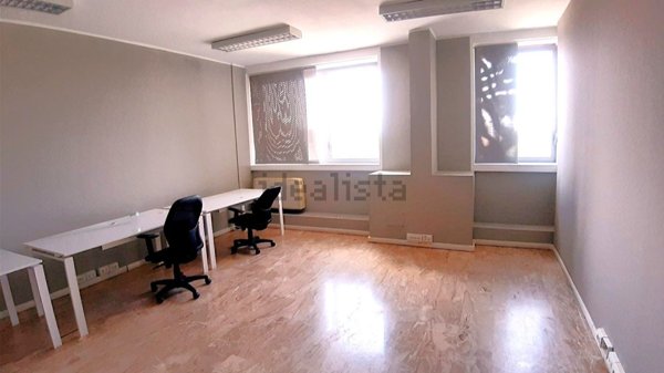 ufficio in affitto a Milano in zona Famagosta