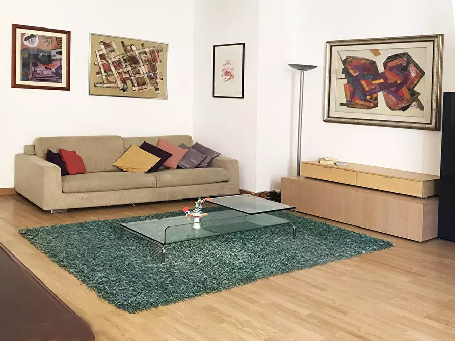 appartamento in affitto a Milano in zona Isola