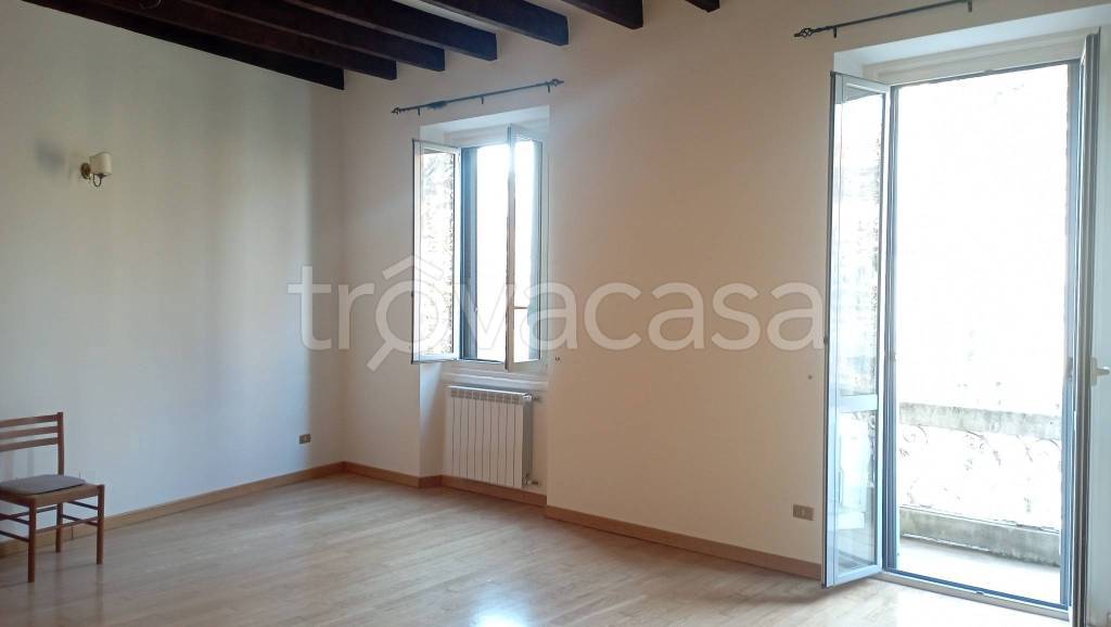 appartamento in affitto a Milano in zona Cinque Giornate