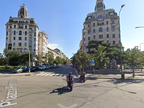 negozio in affitto a Milano in zona Il Portello