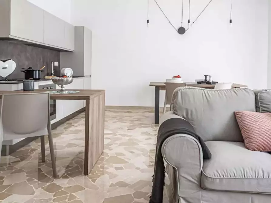 appartamento in affitto a Milano in zona Lorenteggio