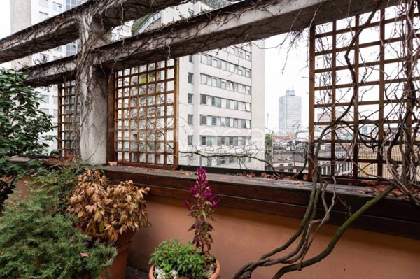 appartamento in affitto a Milano in zona Porta Nuova