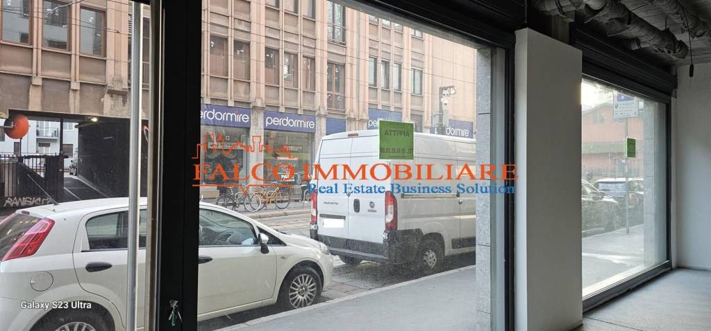 negozio in affitto a Milano in zona Porta Vigentina