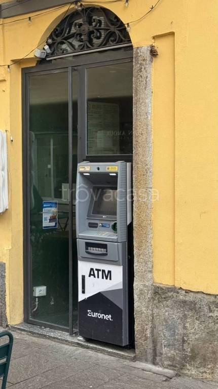 negozio in affitto a Milano in zona Porta Ticinese