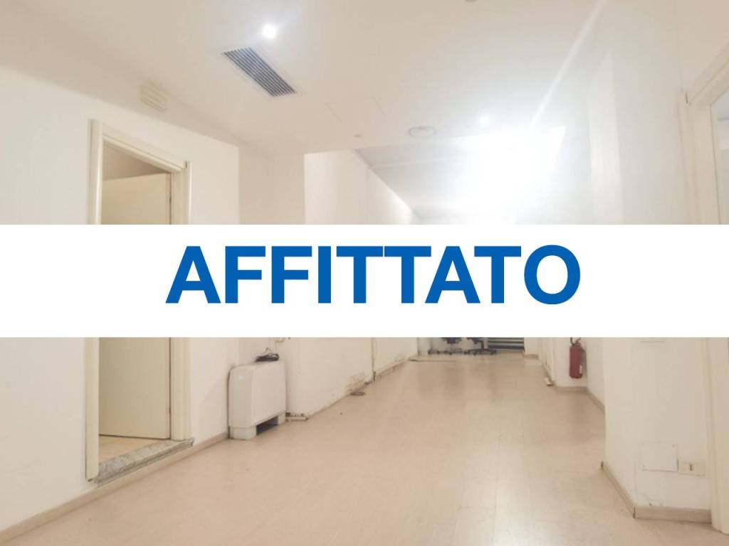 negozio in affitto a Milano in zona Centro Direzionale