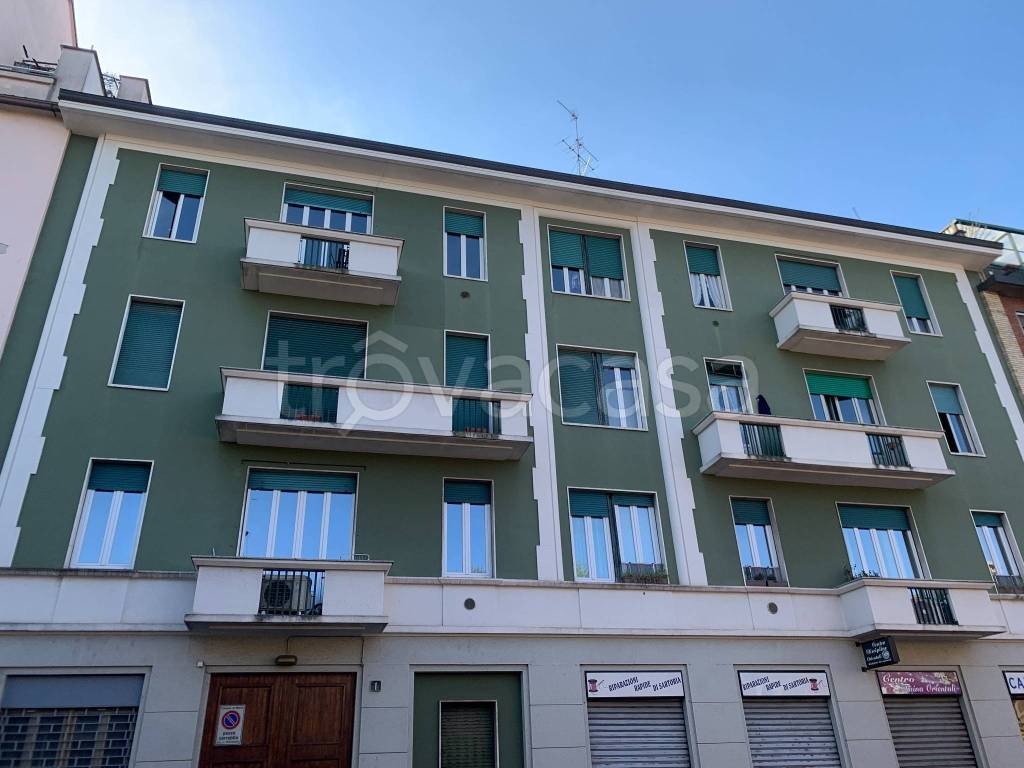 appartamento in affitto a Milano in zona Ponte Seveso
