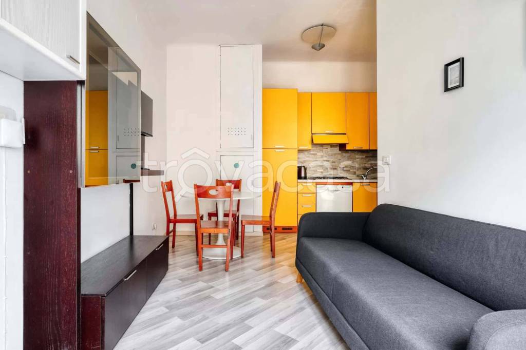 appartamento in affitto a Milano in zona Sant'Ambrogio