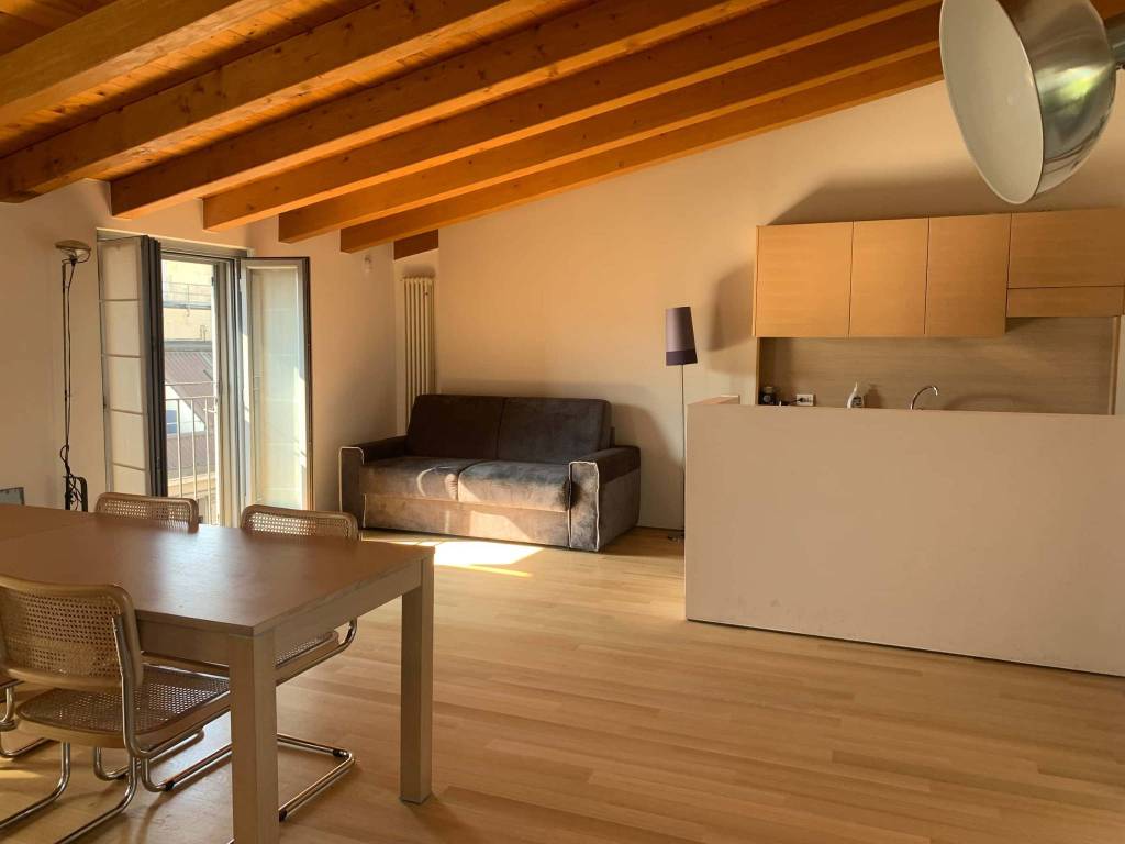 appartamento in affitto a Milano