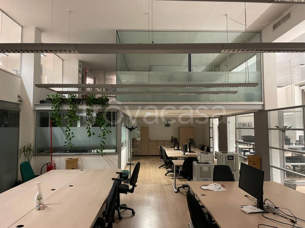 ufficio in affitto a Milano in zona Centro Direzionale