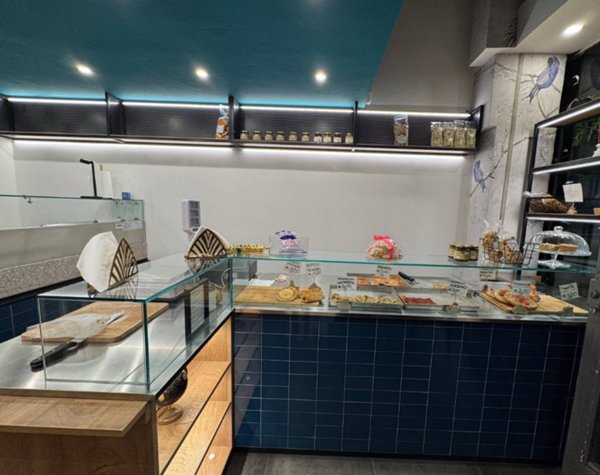 negozio in affitto a Milano in zona Porta Ticinese