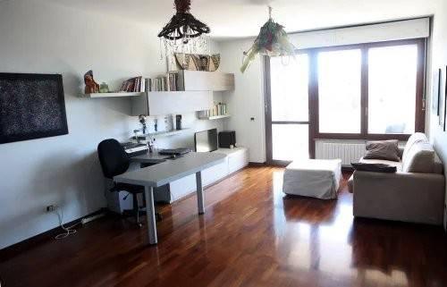 appartamento in affitto a Milano in zona Greco