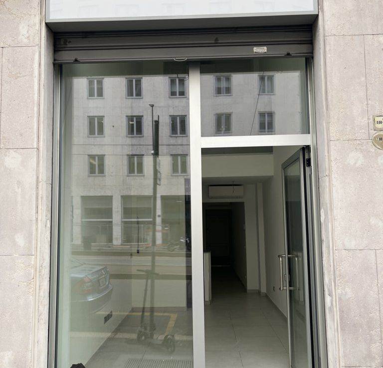 negozio in affitto a Milano