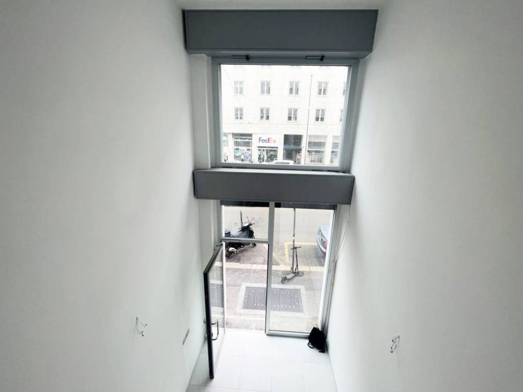 negozio in affitto a Milano