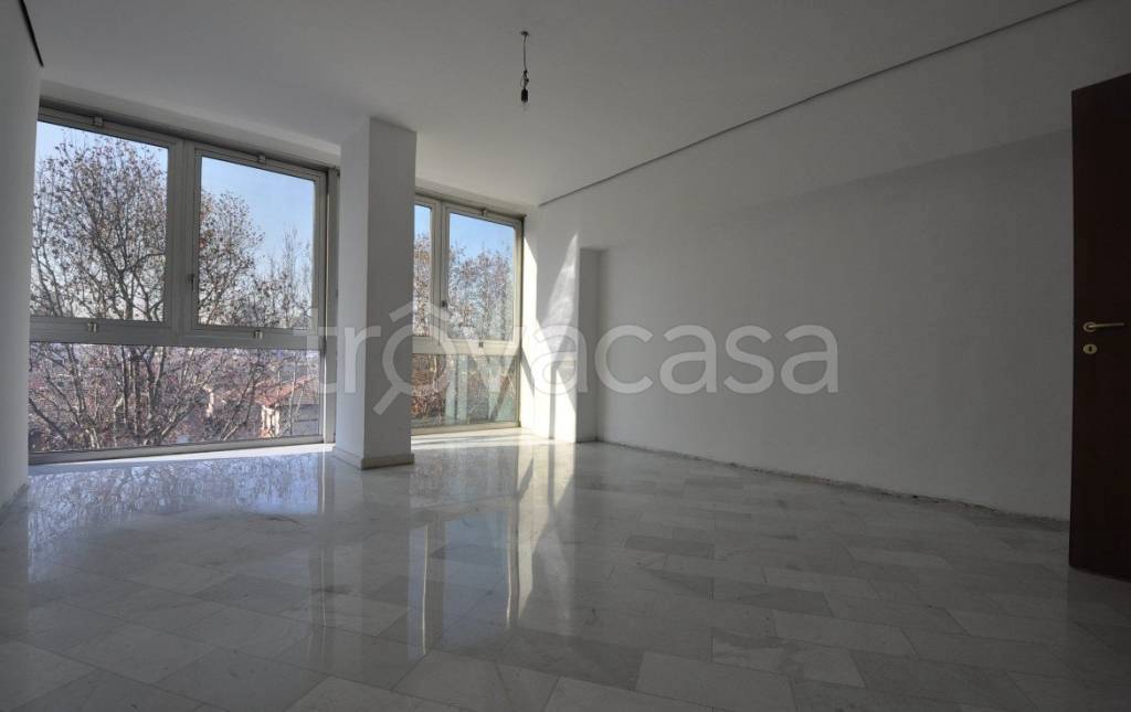 ufficio in affitto a Milano
