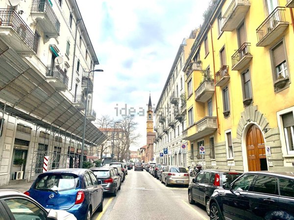 negozio in affitto a Milano in zona XXII Marzo