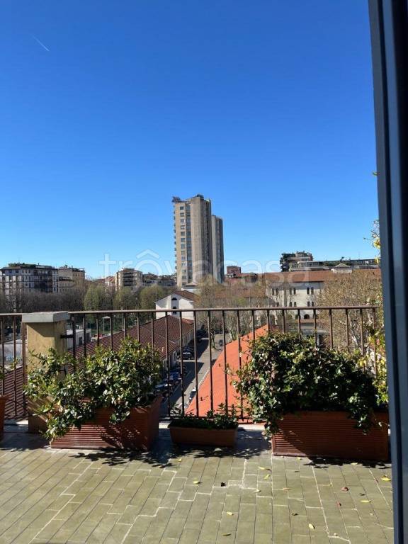 appartamento in affitto a Milano in zona Sempione