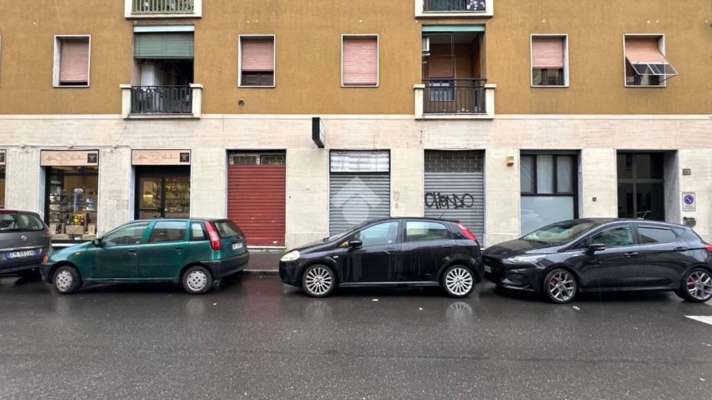 negozio in affitto a Milano in zona Bruzzano