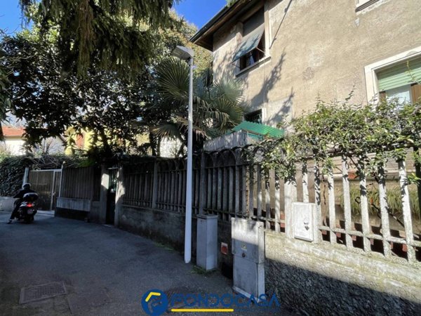 casa indipendente in affitto a Milano in zona Isola