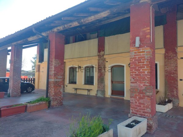 ufficio in affitto a Milano in zona Feltre