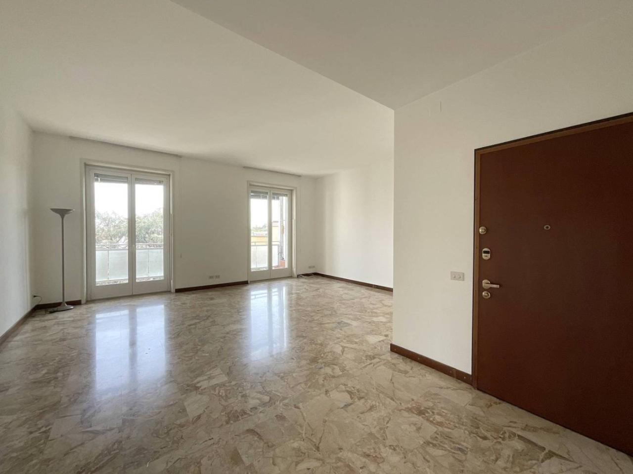 appartamento in affitto a Milano in zona Guastalla
